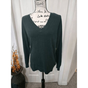 Croft & Barrow Green V Neck Sweater Size M